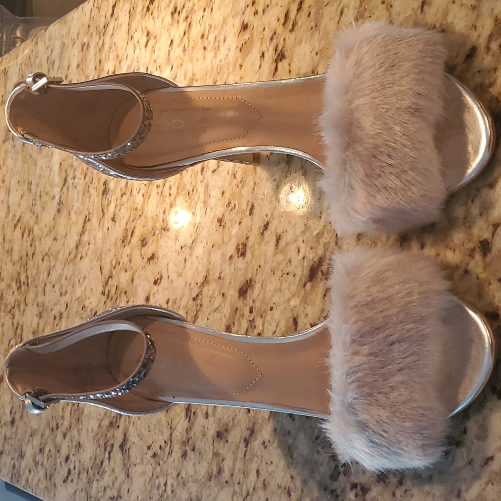 Aldo Silver Glitter Faux Fur Heels Size 8